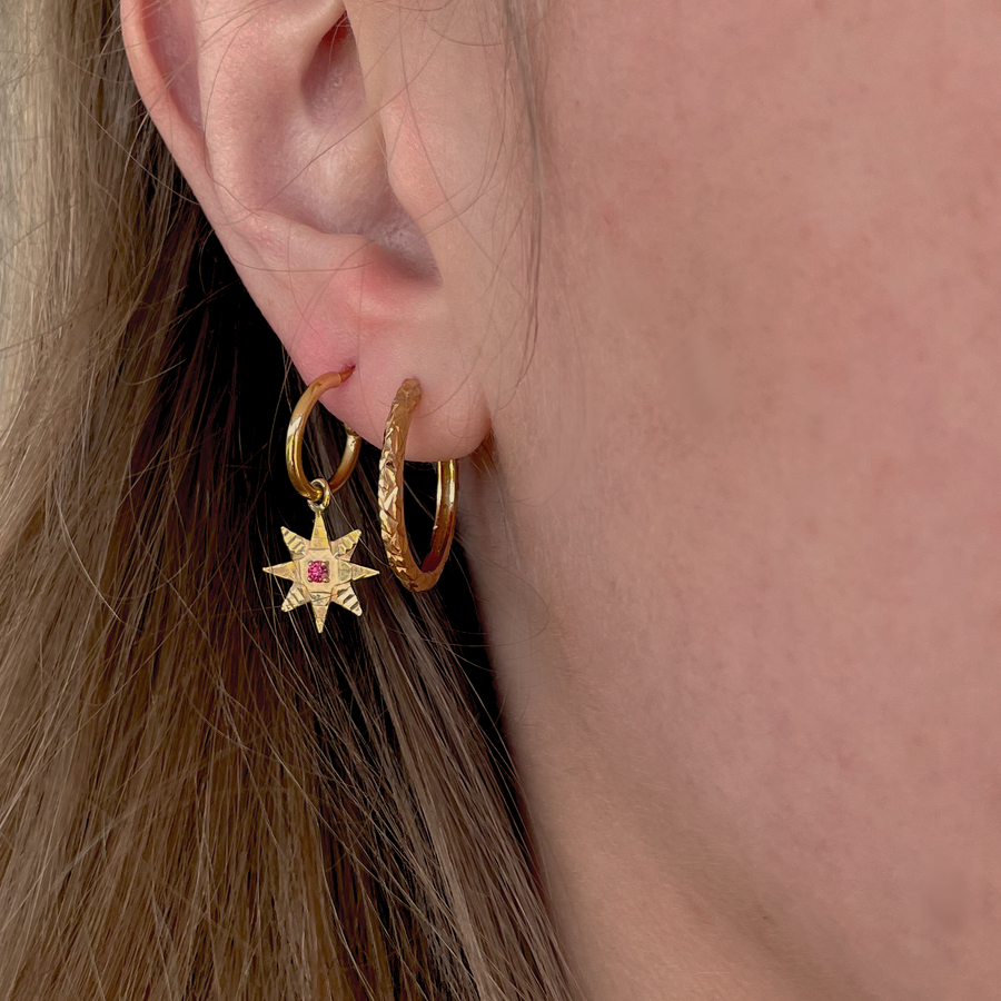 Diamond cut star and moon earring - Gold