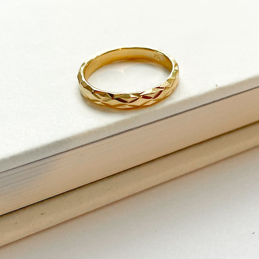 Lotus diamond cut ring - Gold